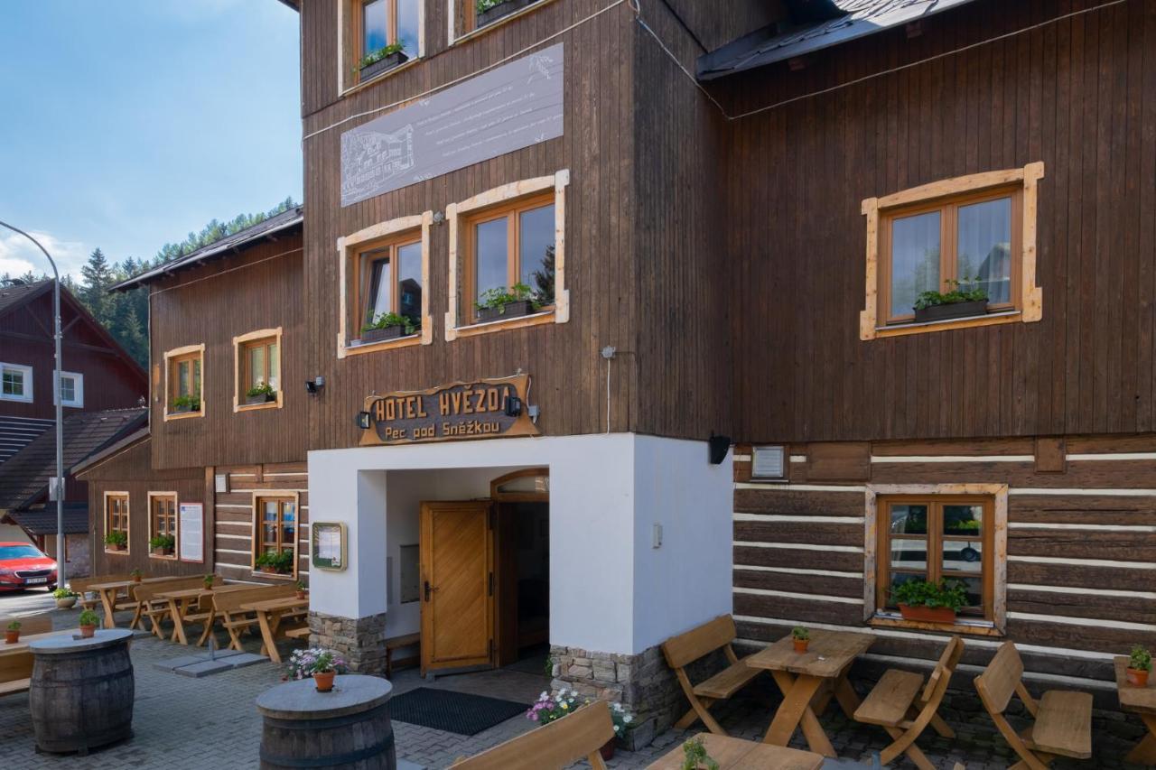 Hotel Hvezda Pec pod Snezkou Exterior foto