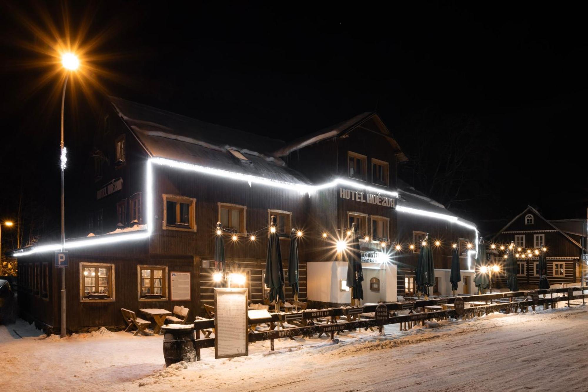 Hotel Hvezda Pec pod Snezkou Exterior foto